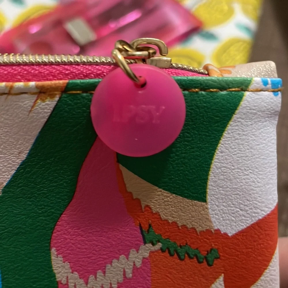 Travel makeup bags bundle